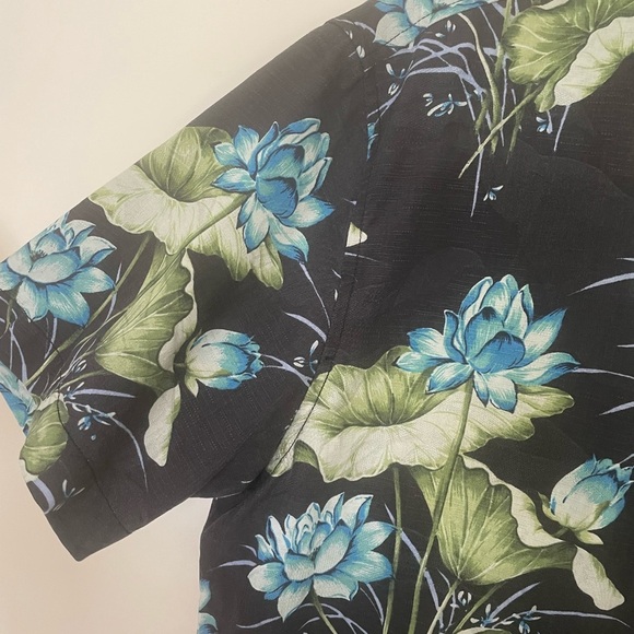 Tommy Bahama Island Zone Adriatic Garden Camp Shirt Large Silk Blend EUC - Picture 5 of 9